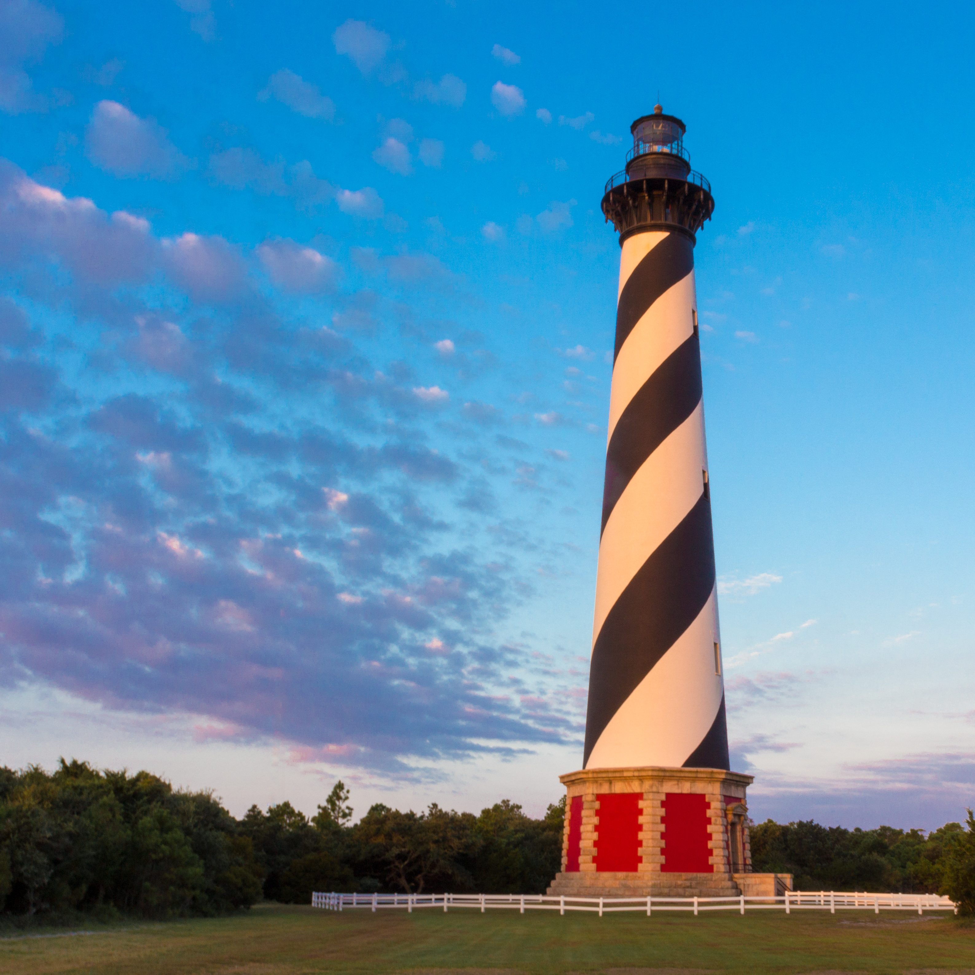The Cape Hatteras Lighthouse at dawn is a spectacular sight to behold. (Kevin Kaiser | Travel Beat Magazine)